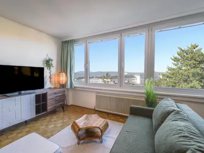 TV/Unterhaltungsangebot in der Unterkunft Spacious Apartments with View & Free Parking
