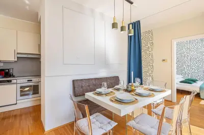 Küche/Küchenzeile in der Unterkunft Green Dream Apartment - 3BR - Gym - Parking - Rooftop - Terrace