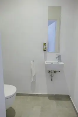 Ein Badezimmer in der Unterkunft KS70 Apartments