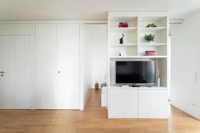 TV/Unterhaltungsangebot in der Unterkunft Smart Studio with Terrace by HM