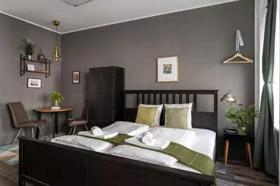 Grundriss der Unterkunft Sleek Studio by City Center by HM