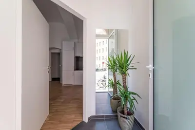 Grundriss der Unterkunft Spacious 2BR Near Attractions by HM