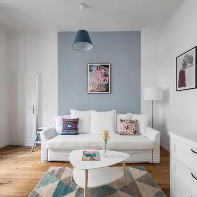 Chic Studio Near Metro & Center by HM
