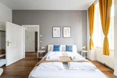 Ein Bett oder Betten in einem Zimmer der Unterkunft Lite 1BR Near Metro & Center by HM