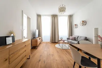 TV/Unterhaltungsangebot in der Unterkunft 1BR Oasis with Easy City Access by HM