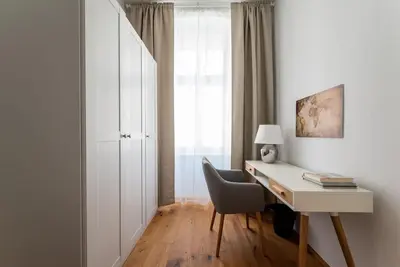 Grundriss der Unterkunft 1BR Oasis with Easy City Access by HM