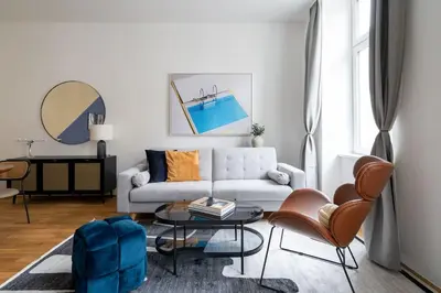 Ein Sitzbereich in der Unterkunft Pristine 1BR Suite, Quick to City by HM
