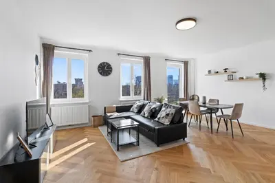 Ein Sitzbereich in der Unterkunft FeelHome-Balkon-Zentrum-6 Gäste-WiFi-Smart TV