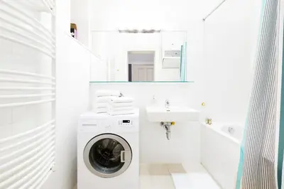 Ein Badezimmer in der Unterkunft HeyMi Apartments Stephansdom