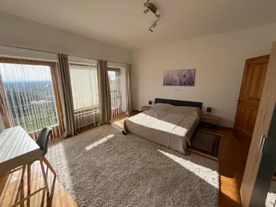 Ein Bett oder Betten in einem Zimmer der Unterkunft Almschlössl