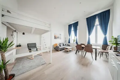 Ein Sitzbereich in der Unterkunft 75 m² near Nussdorferstrasse U6