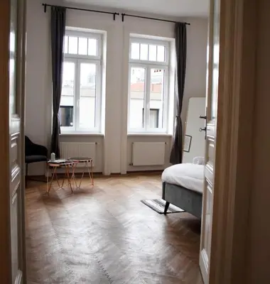 Ein Bett oder Betten in einem Zimmer der Unterkunft josef's home I Urban Classic Apartment I 02