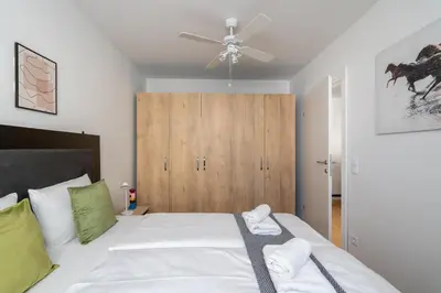 Ein Bett oder Betten in einem Zimmer der Unterkunft Chic 1BR, Fast to Downtown