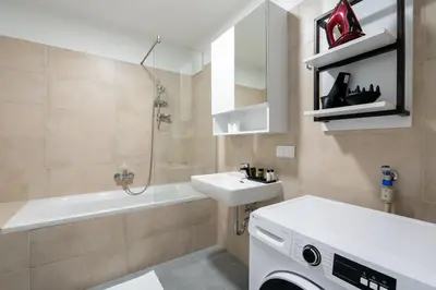 Ein Badezimmer in der Unterkunft Chic 1BR, Fast to Downtown