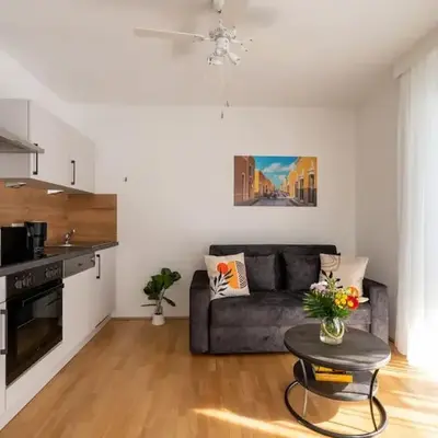 Sunny 1BR Home with Balcony by HM