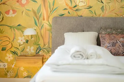 Ein Bett oder Betten in einem Zimmer der Unterkunft Franz-Josef City Apartment is Calling - by 4ty3 Apartments