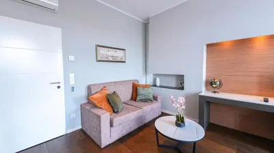 Ein Sitzbereich in der Unterkunft Christiano Apartments Hauptbahnhof | contactless check-in