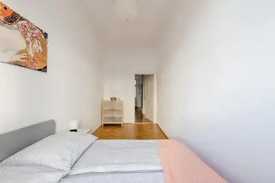 Ein Bett oder Betten in einem Zimmer der Unterkunft Wohnung Nahe Schönbrunn