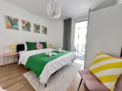 Ein Bett oder Betten in einem Zimmer der Unterkunft Funky Apartment near Central Station Free Parking