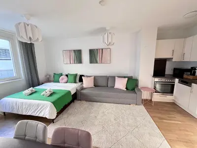 Ein Bett oder Betten in einem Zimmer der Unterkunft Funky Apartment near Central Station Free Parking