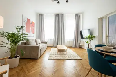 Ein Sitzbereich in der Unterkunft Pet-friendly modern apartment near Belvedere