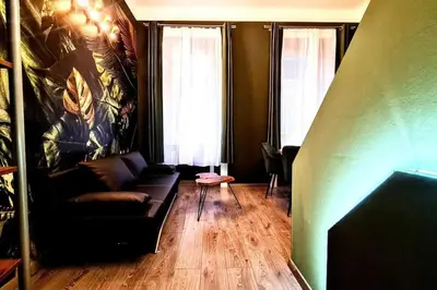 Ein Sitzbereich in der Unterkunft Modern flat with great location for longer stays