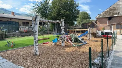 Ein Kinderspielbereich in der Unterkunft Up Resistances G