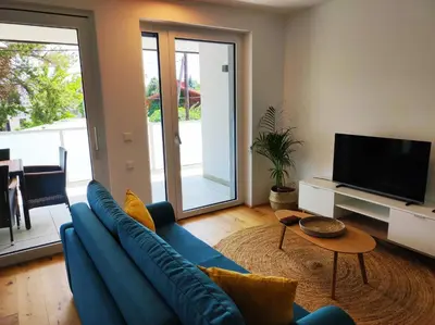 TV/Unterhaltungsangebot in der Unterkunft Roksox-home gegenüber des Vienna International Center und Kaiserwasser