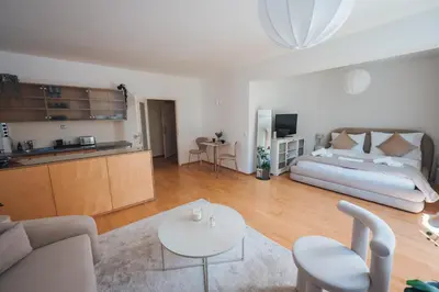 Ein Bett oder Betten in einem Zimmer der Unterkunft Bezauberndes Studio mit privatem Garten