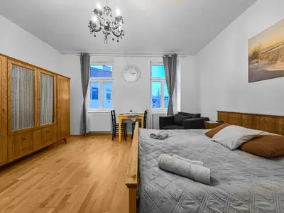 Ein Bett oder Betten in einem Zimmer der Unterkunft Three-Bedroom, Three King-Size Bed Retreat