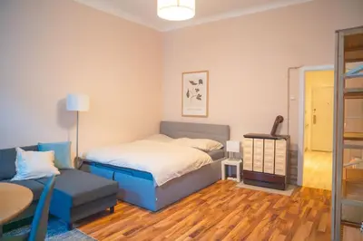 Ein Bett oder Betten in einem Zimmer der Unterkunft Klein aber fein FREE PARKING