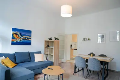 Ein Sitzbereich in der Unterkunft Ruhige Wohnung nähe U Bahn Free Parking