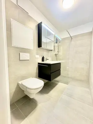Ein Badezimmer in der Unterkunft Perfekte Übergangswohnung