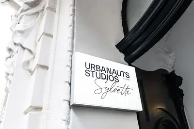 Ein Zertifikat, Auszeichnung, Logo oder anderes Dokument, das in der Unterkunft URBANAUTS STUDIOS Sylvette ausgestellt ist