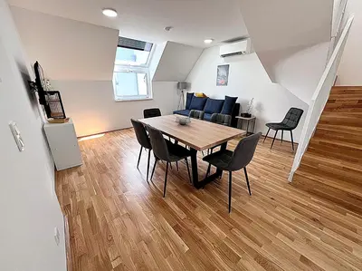 Ein Sitzbereich in der Unterkunft GG13 Apartments Vienna, Air-conditioned, next to metro, close to sights