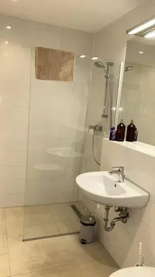 Ein Badezimmer in der Unterkunft Gemütliche Unterkunft mit Balkon in Wien