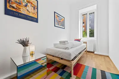 Ein Bett oder Betten in einem Zimmer der Unterkunft Rochus-Market City Apartment is calling - by 4ty3 Apartments