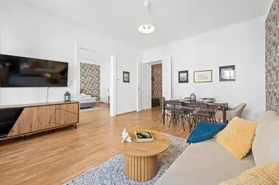 TV/Unterhaltungsangebot in der Unterkunft Rochus-Market City Apartment is calling - by 4ty3 Apartments