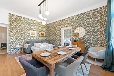 Ein Sitzbereich in der Unterkunft Schönbrunn City Apartment is calling - by 4ty3 Apartments