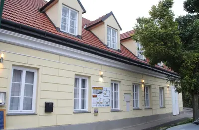 Das Gebäude in dem sich das Hotel befindet