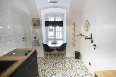 Küche/Küchenzeile in der Unterkunft Süßes Apartment nähe Volkstheater