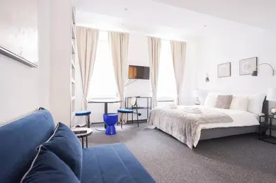 Ein Bett oder Betten in einem Zimmer der Unterkunft Next to Danube Canal, 5 min to city center with Metro