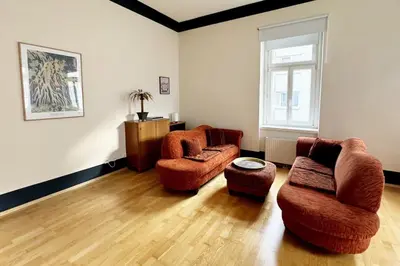 Ein Sitzbereich in der Unterkunft Neue, groß & gemütliche Wohnung mit toller Anbindung