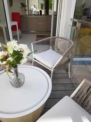 Ein Sitzbereich in der Unterkunft Beautiful New Apartment in Donaustadt