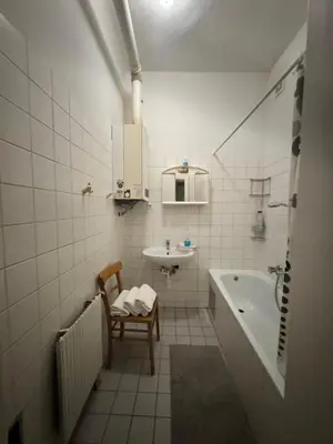 Ein Badezimmer in der Unterkunft 1100 Wien Ganze Unterkunft 1