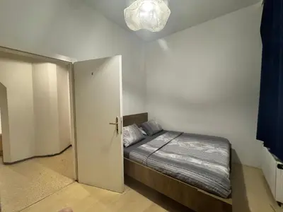 Ein Bett oder Betten in einem Zimmer der Unterkunft 1100 Wien Ganze Unterkunft 1