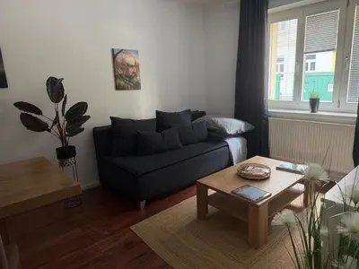 Ein Sitzbereich in der Unterkunft Comfort Humboldt Apartment
