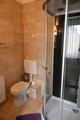 Ein Badezimmer in der Unterkunft Pension Haus Nova