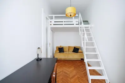 Ein Etagenbett oder Etagenbetten in einem Zimmer der Unterkunft NEU VintageLivingVienna Apartments im 18ten