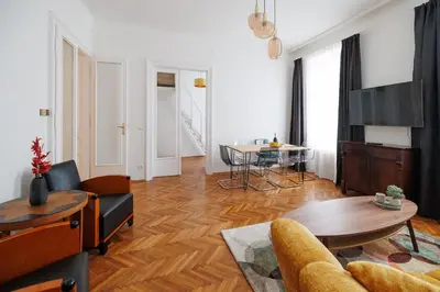 Ein Sitzbereich in der Unterkunft NEU VintageLivingVienna Apartments im 18ten